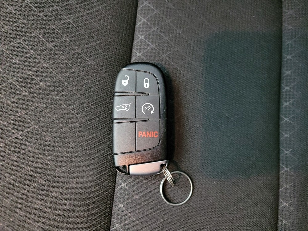 2019 Jeep Grand Cherokee in Grand Rapids, MI 49508 - 18127384 32