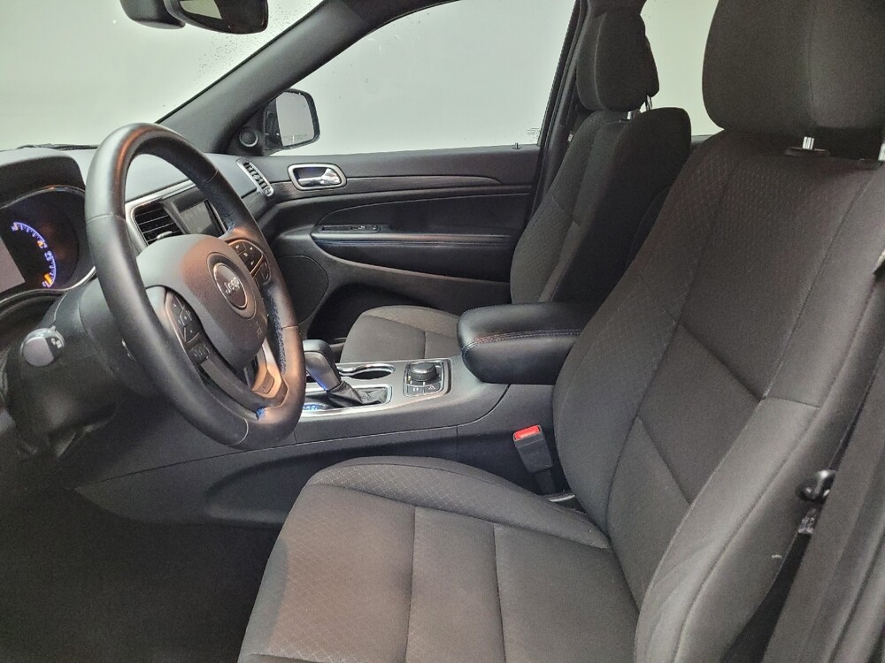 2019 Jeep Grand Cherokee in Grand Rapids, MI 49508 - 18127384 17