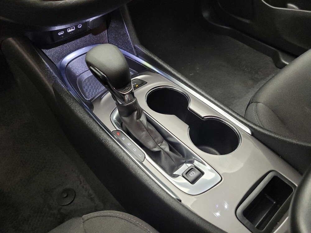 2025 Chevrolet Malibu in Eastpointe, MI 48021 - 18127385 26