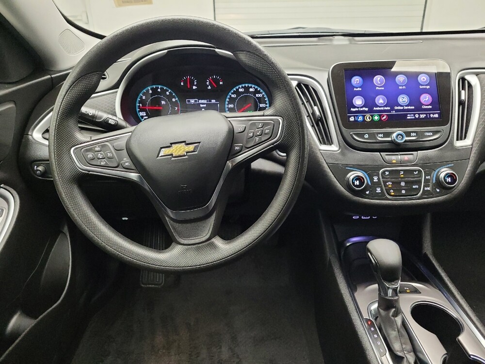2025 Chevrolet Malibu in Eastpointe, MI 48021 - 18127385 22