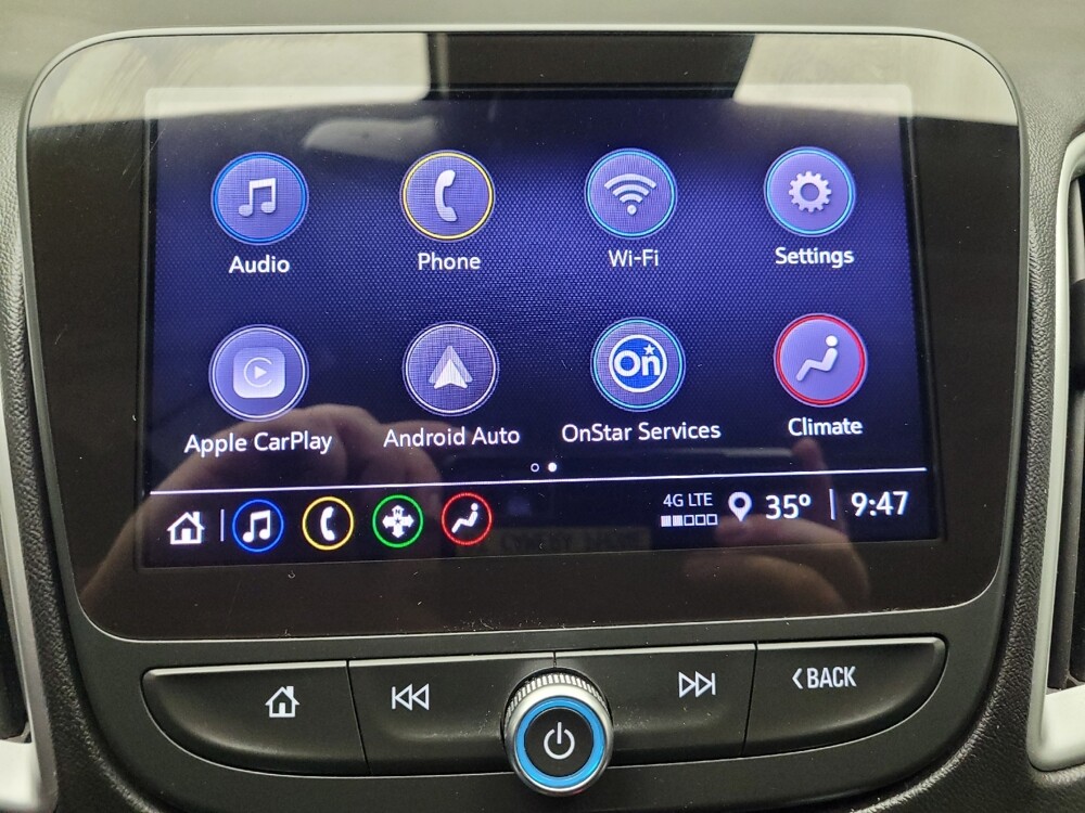 2025 Chevrolet Malibu in Eastpointe, MI 48021 - 18127385 25