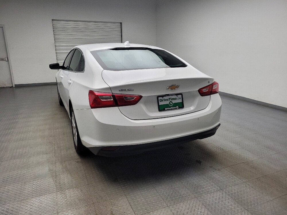 2025 Chevrolet Malibu in Eastpointe, MI 48021 - 18127385 6