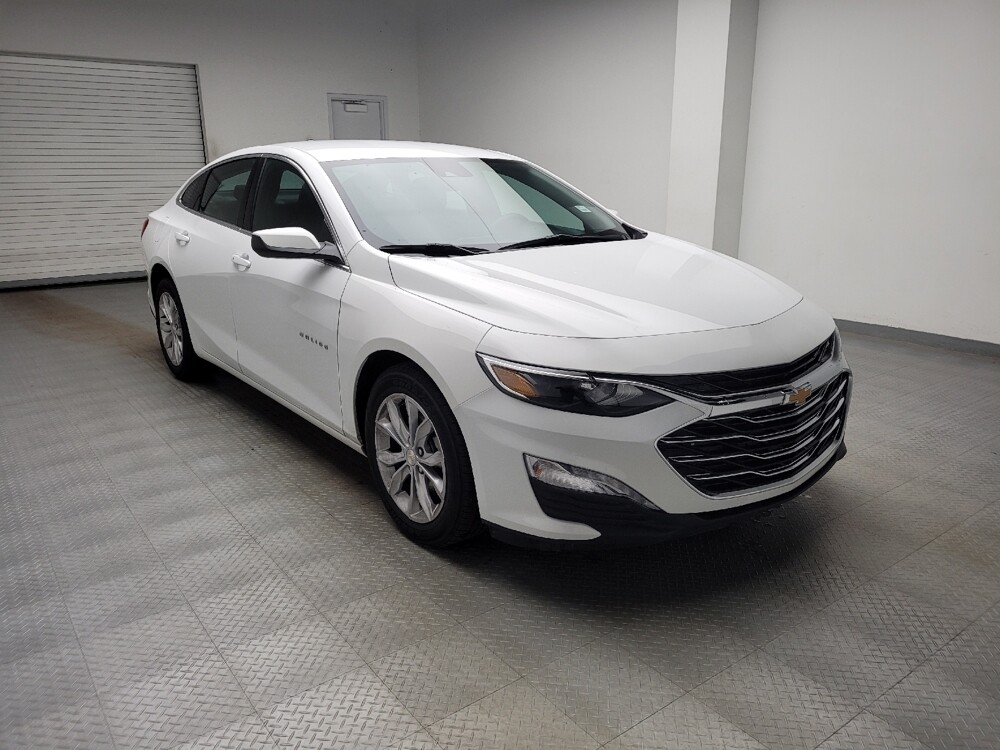 2025 Chevrolet Malibu in Eastpointe, MI 48021 - 18127385 13
