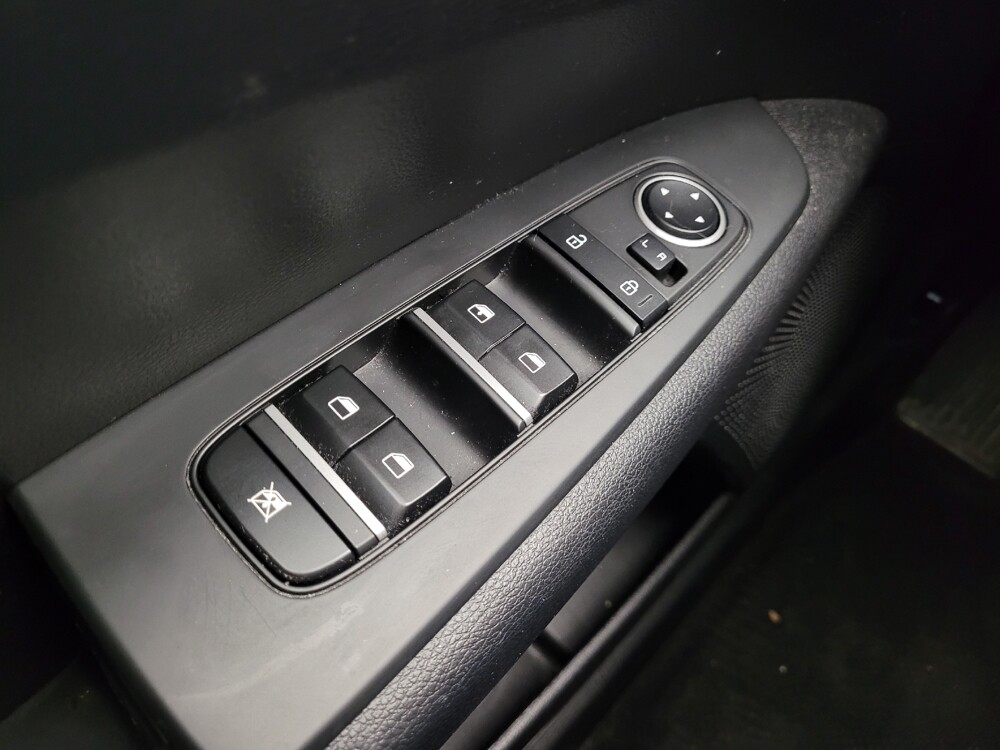 2023 Kia Forte in Eastpointe, MI 48021 - 18127386 27