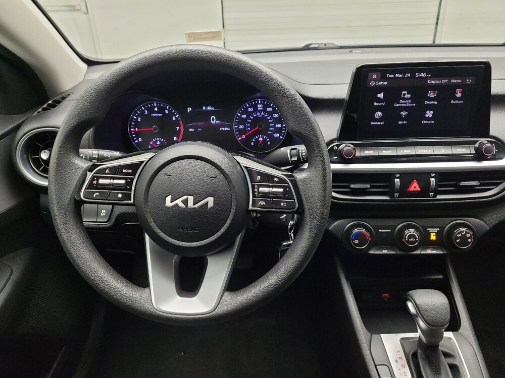 2023 Kia Forte in Eastpointe, MI 48021 - 18127386 22