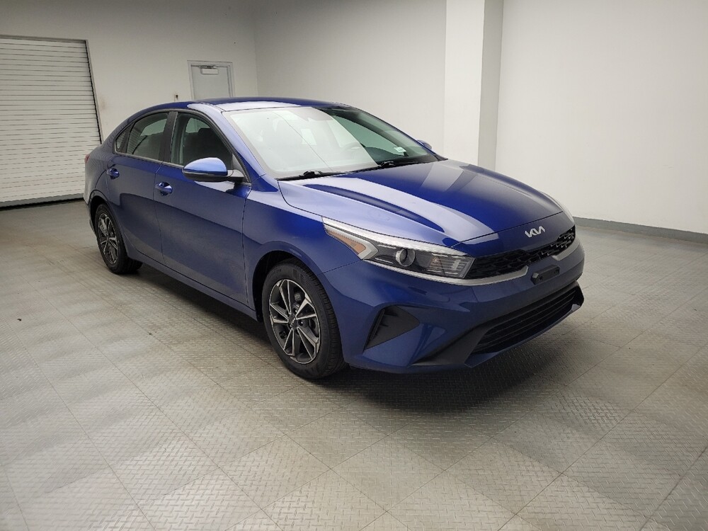 2023 Kia Forte in Eastpointe, MI 48021 - 18127386 13