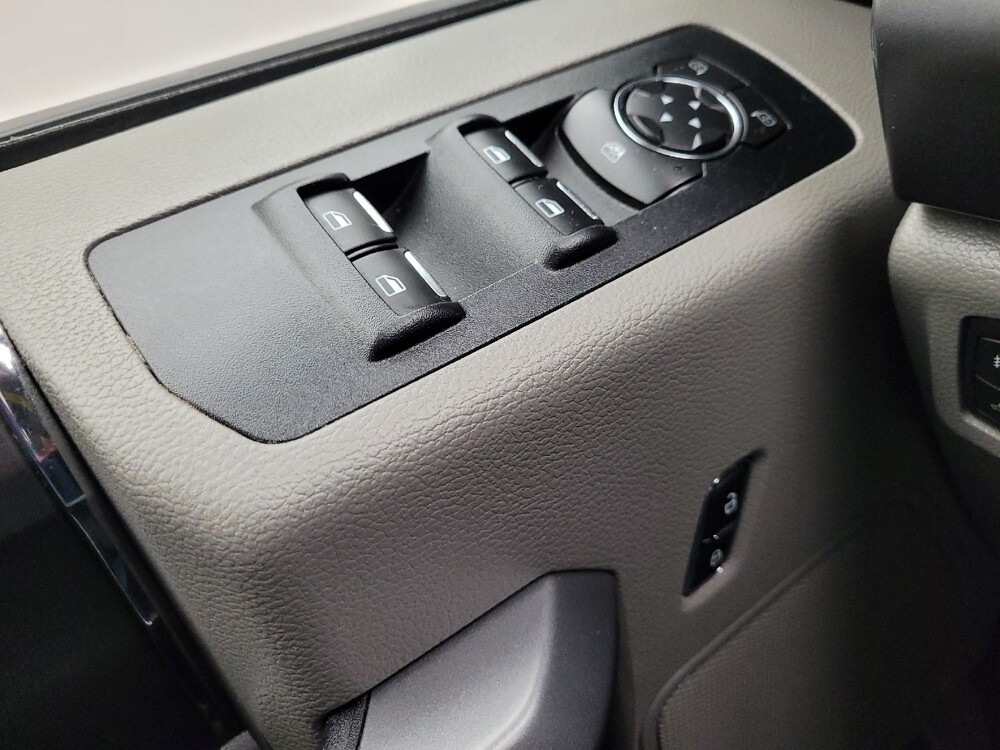 2015 Ford F150 in Eastpointe, MI 48021 - 18127394 27