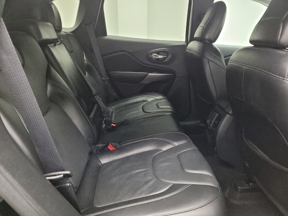 2019 Jeep Cherokee in Eastpointe, MI 48021 - 18127396 19