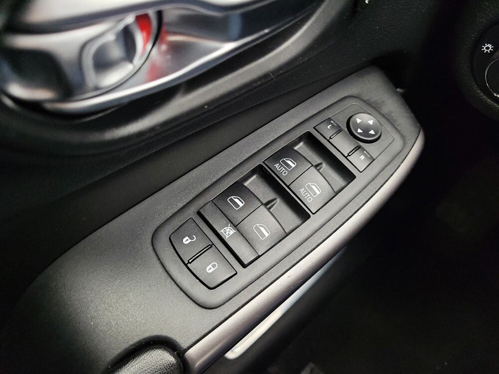 2019 Jeep Cherokee in Eastpointe, MI 48021 - 18127396 27