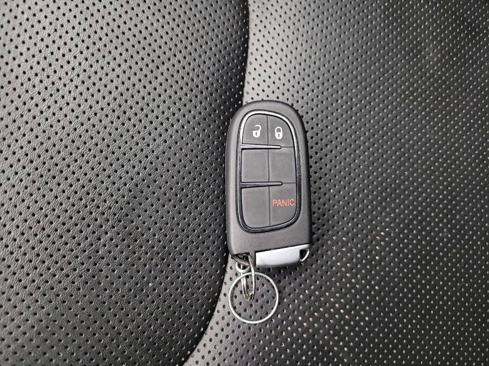 2019 Jeep Cherokee in Eastpointe, MI 48021 - 18127396 32