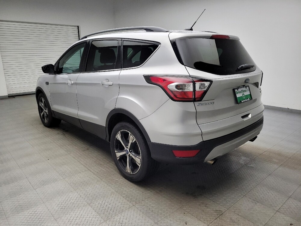 2017 Ford Escape in Taylor, MI 48180 - 18127398 5