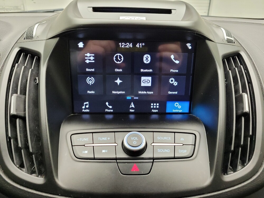 2017 Ford Escape in Taylor, MI 48180 - 18127398 25