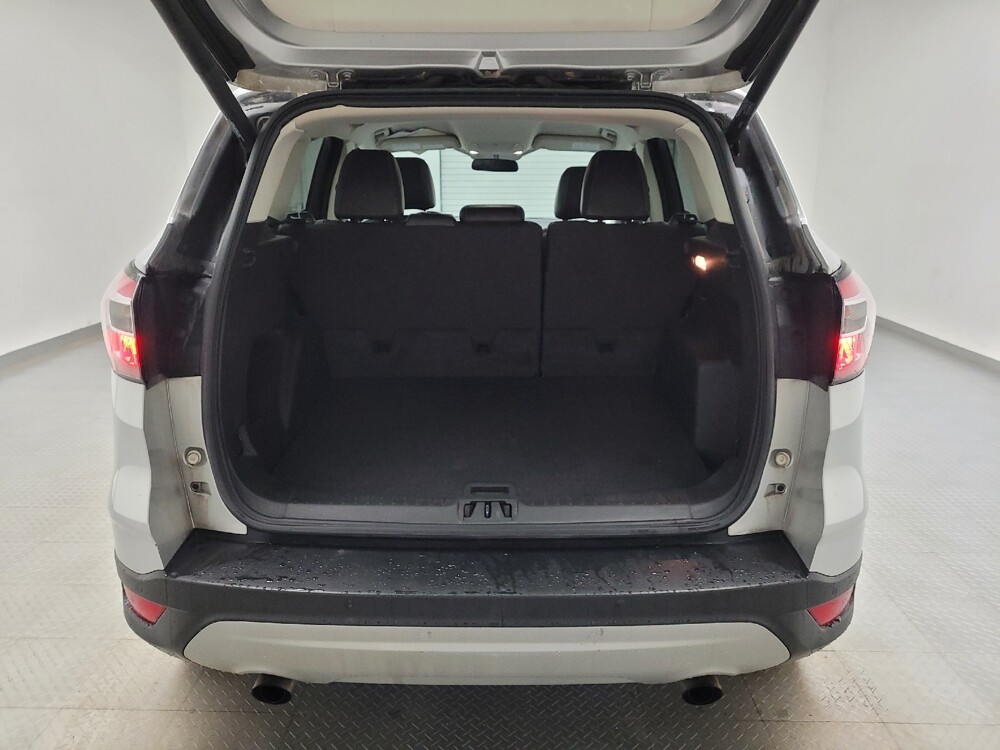 2017 Ford Escape in Taylor, MI 48180 - 18127398 29