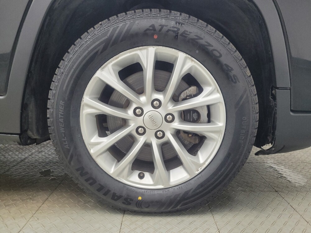 2019 Jeep Cherokee in Highland, IN 46322 - 18127399 31