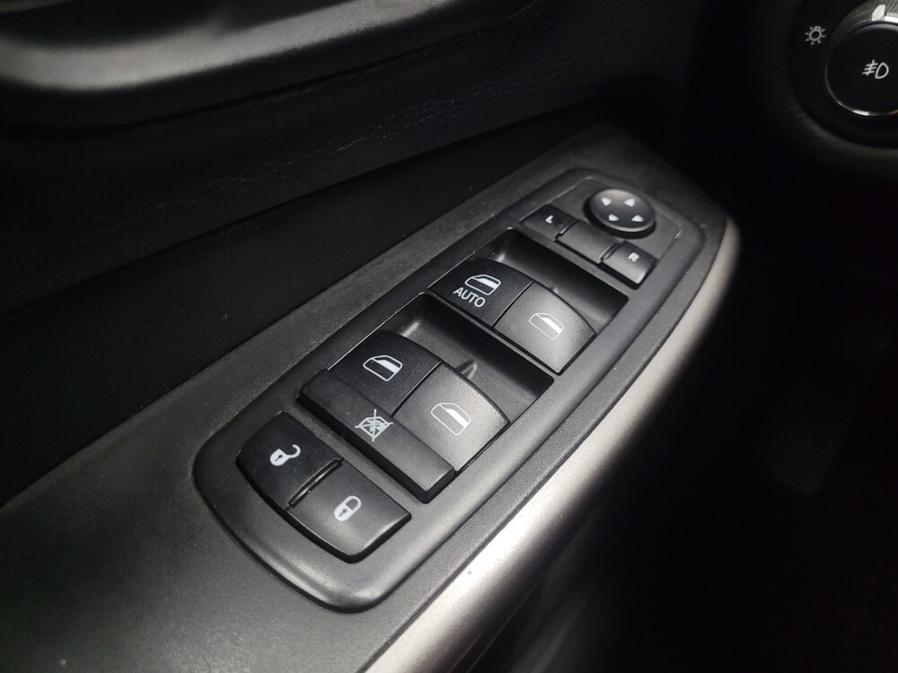 2019 Jeep Cherokee in Highland, IN 46322 - 18127399 27