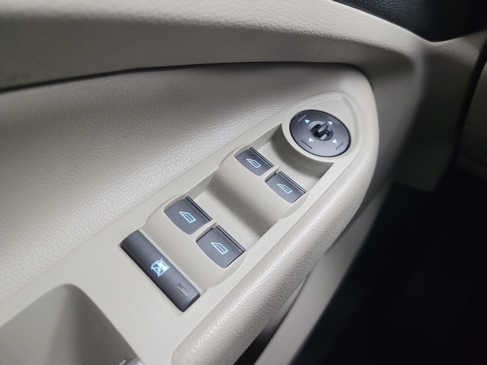 2017 Ford Escape in Ft Wayne, IN 46805 - 18127400 27