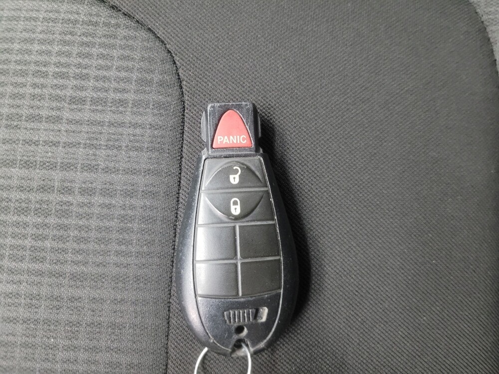 2015 Jeep Cherokee in Ft Wayne, IN 46805 - 18127403 32