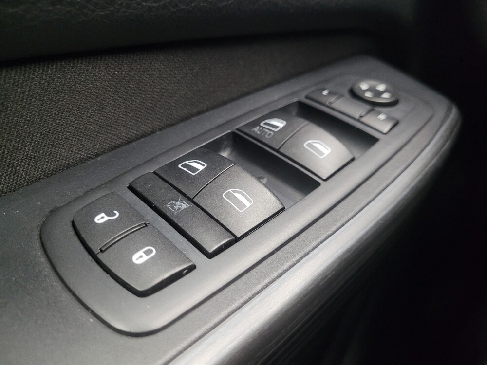 2015 Jeep Cherokee in Ft Wayne, IN 46805 - 18127403 27