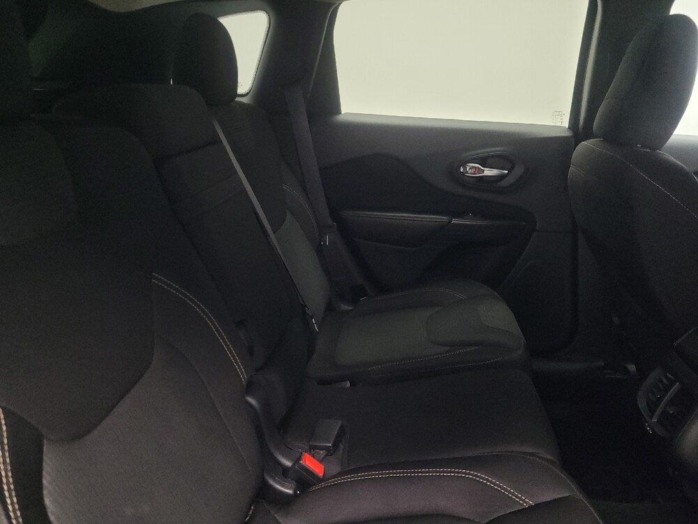 2015 Jeep Cherokee in Ft Wayne, IN 46805 - 18127403 19