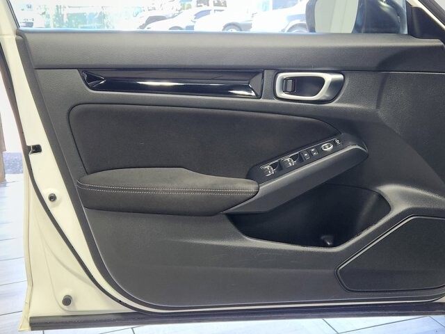 2025 Honda Civic in Cinnaminson, NJ 08077 - 18127410 10