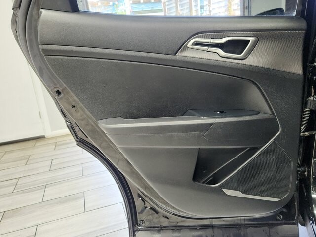 2024 Kia Sportage in Cinnaminson, NJ 08077 - 18127412 12
