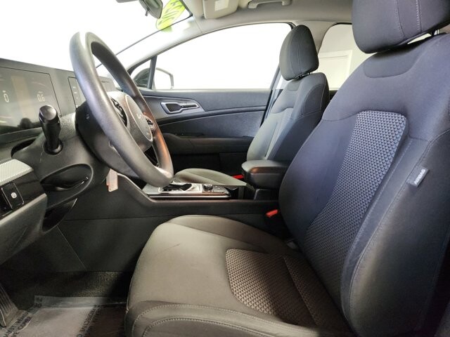 2024 Kia Sportage in Cinnaminson, NJ 08077 - 18127412 11