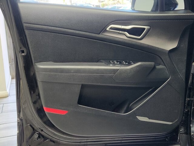 2024 Kia Sportage in Cinnaminson, NJ 08077 - 18127412 10