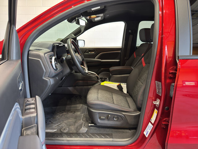 2023 Chevrolet Colorado in Burlington, WI 53105 - 18127420 14