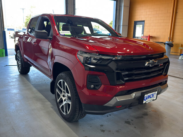 2023 Chevrolet Colorado in Burlington, WI 53105 - 18127420 7
