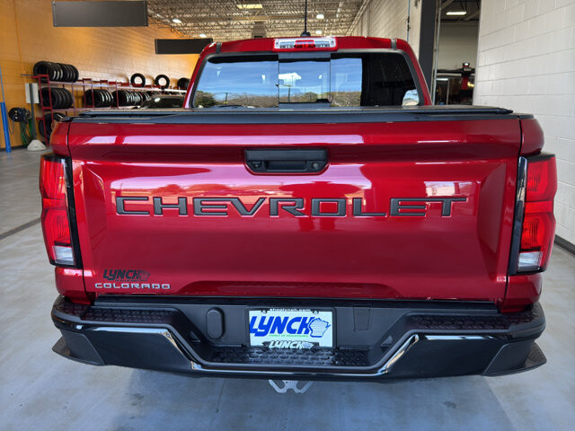 2023 Chevrolet Colorado in Burlington, WI 53105 - 18127420 4