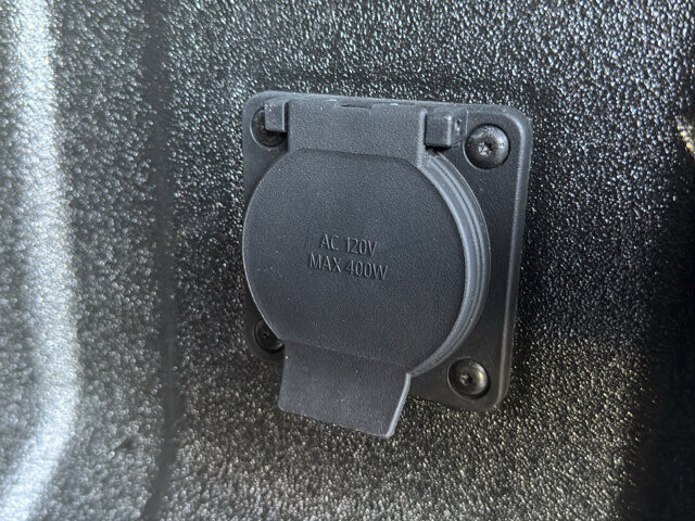 2023 Chevrolet Colorado in Burlington, WI 53105 - 18127420 22