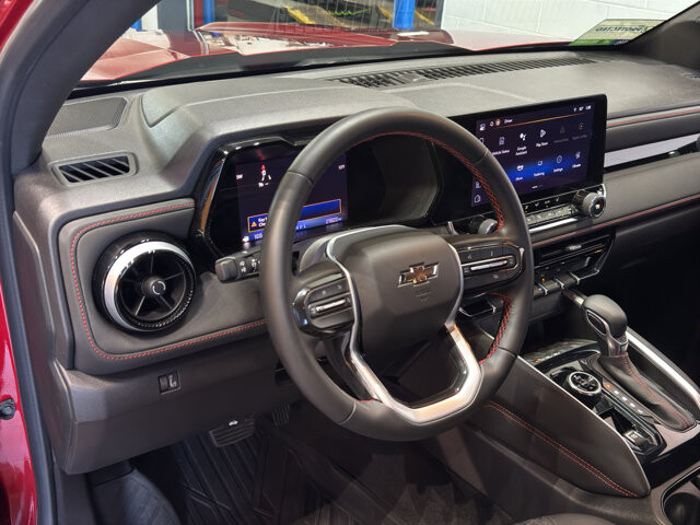 2023 Chevrolet Colorado in Burlington, WI 53105 - 18127420 16