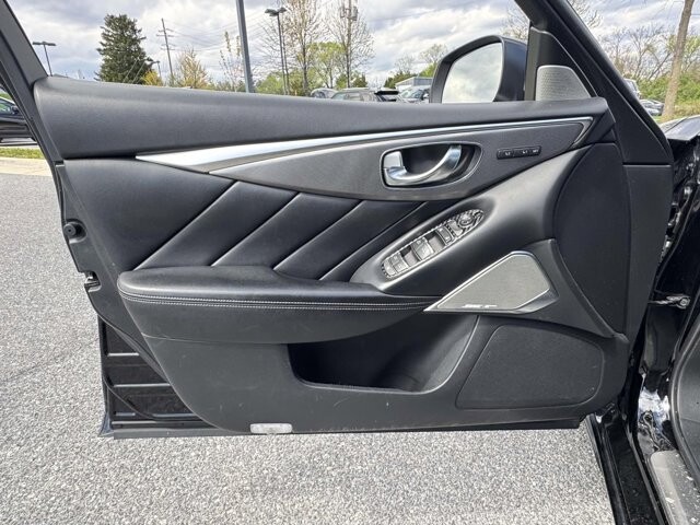 2017 INFINITI Q50 in Winchester, VA 22602 - 18127434 14