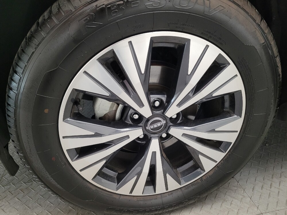 2023 Nissan Rogue in Riverside, CA 92504 - 18127439 31