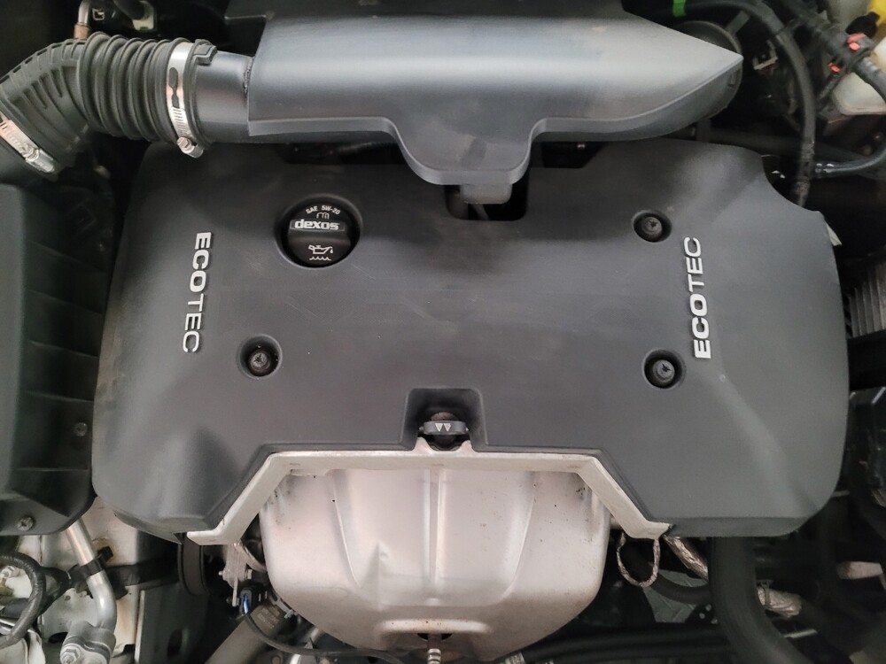 2016 Chevrolet Malibu in Torrance, CA 90504 - 18127440 30