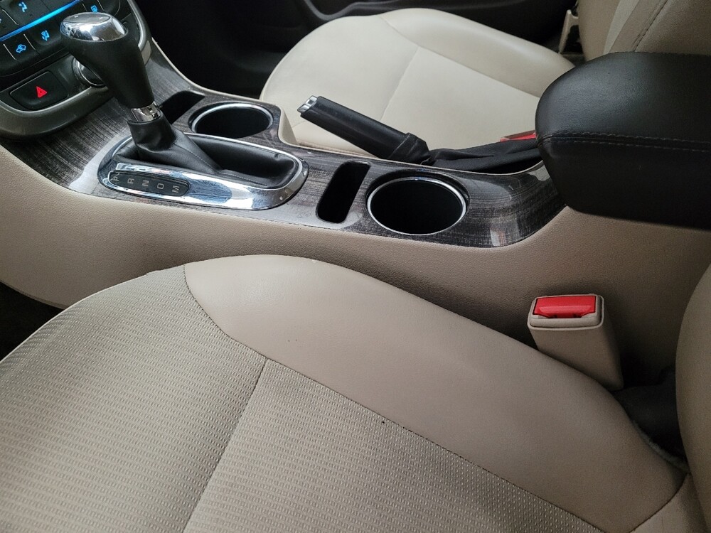 2016 Chevrolet Malibu in Torrance, CA 90504 - 18127440 26