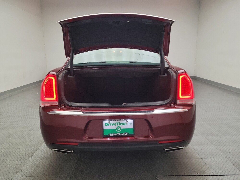 2019 Chrysler 300 in Riverside, CA 92504 - 18127442 29