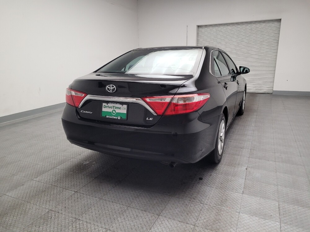 2015 Toyota Camry in Fresno, CA 93726 - 18127443 7