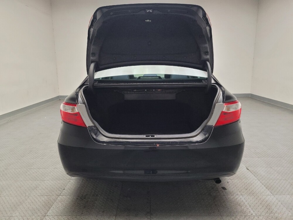 2015 Toyota Camry in Fresno, CA 93726 - 18127443 29