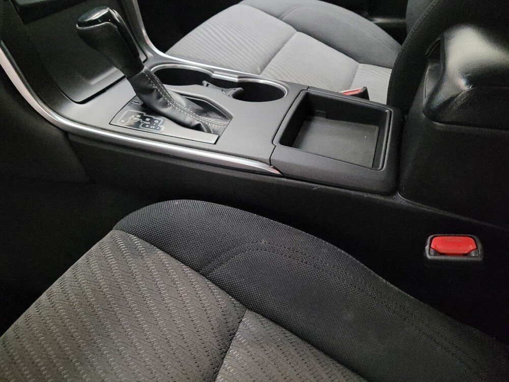 2015 Toyota Camry in Fresno, CA 93726 - 18127443 26