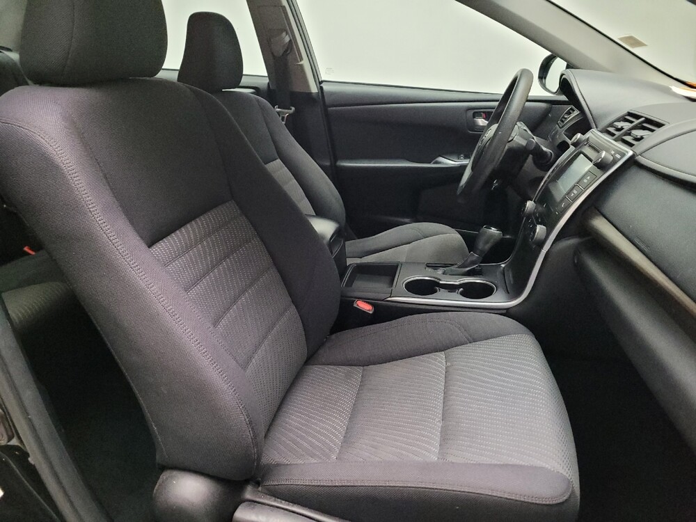 2015 Toyota Camry in Fresno, CA 93726 - 18127443 21