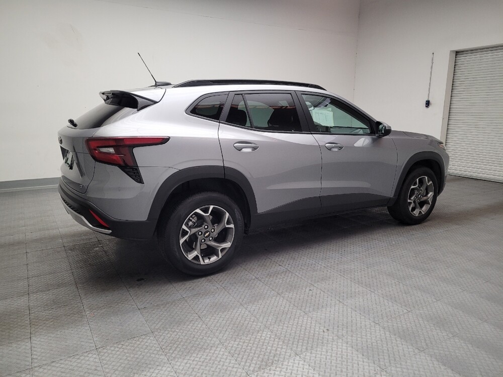 2025 Chevrolet Trax in Sacramento, CA 95821 - 18127447 10