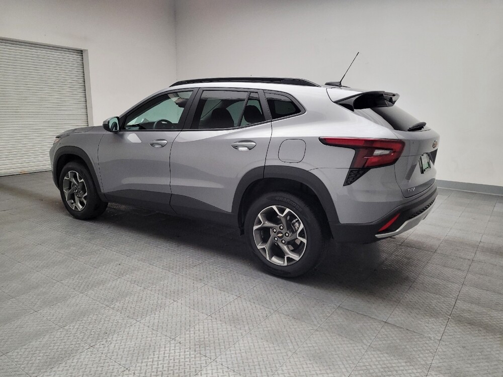 2025 Chevrolet Trax in Sacramento, CA 95821 - 18127447 3