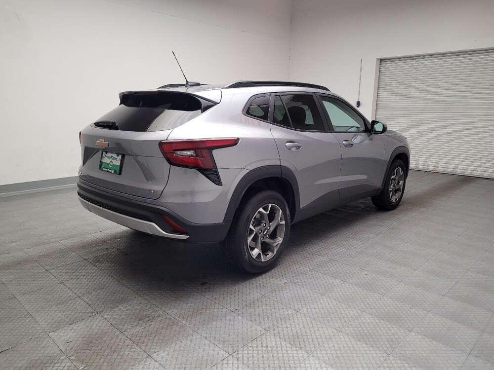 2025 Chevrolet Trax in Sacramento, CA 95821 - 18127447 9