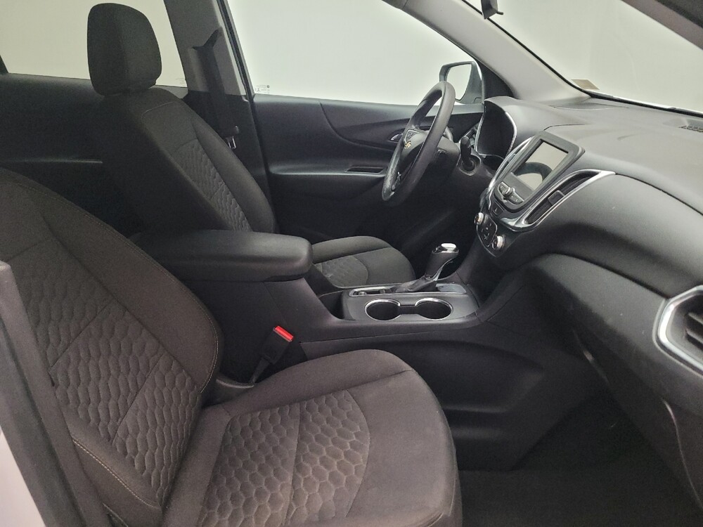 2019 Chevrolet Equinox in Riverside, CA 92504 - 18127451 21