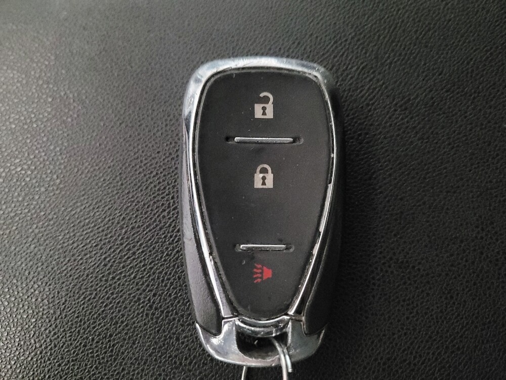 2019 Chevrolet Equinox in Riverside, CA 92504 - 18127451 32