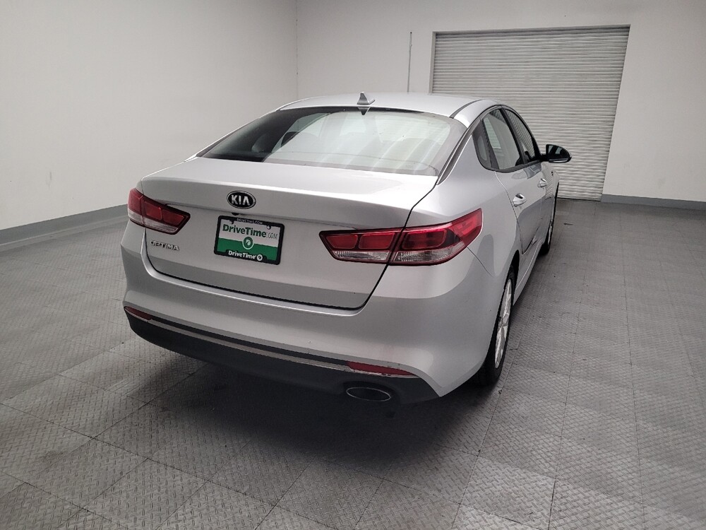 2017 Kia Optima in Riverside, CA 92504 - 18127454 7