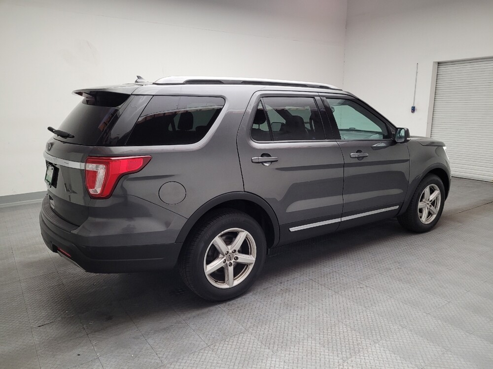 2019 Ford Explorer in Fresno, CA 93726 - 18127459 10