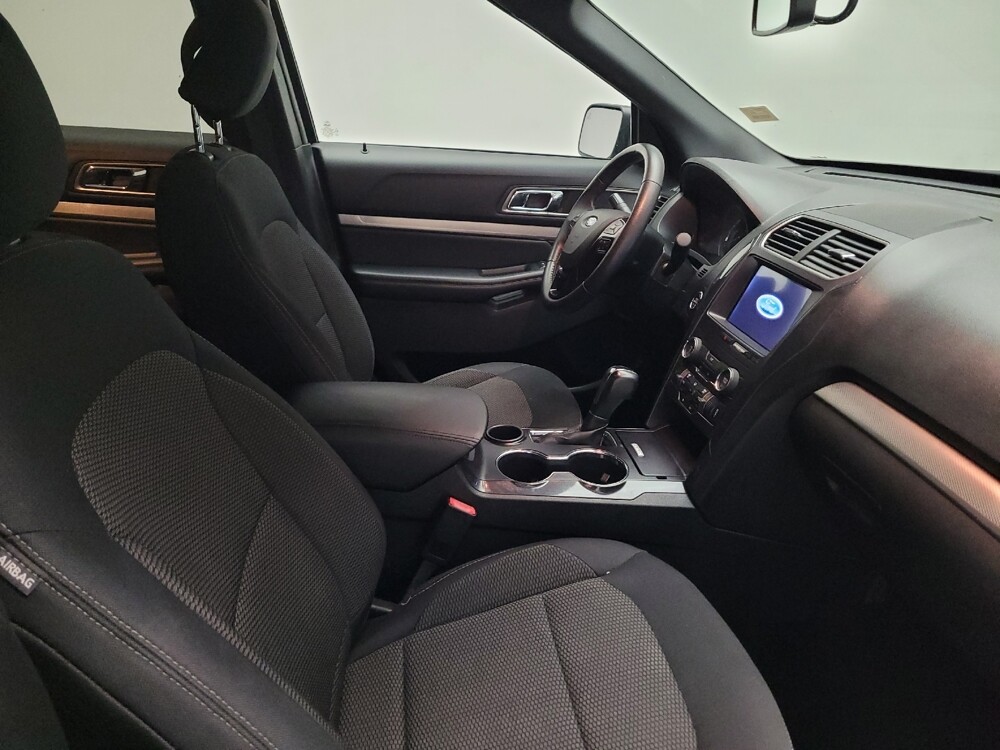 2019 Ford Explorer in Fresno, CA 93726 - 18127459 21