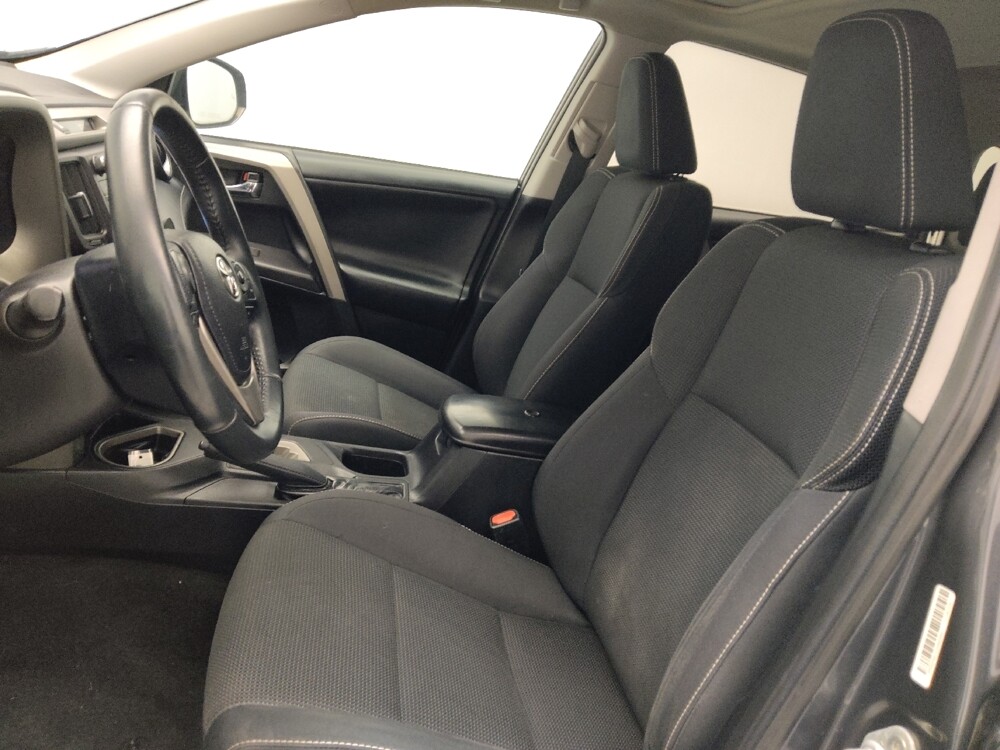 2018 Toyota RAV4 in Marietta, GA 30062 - 18127465 17